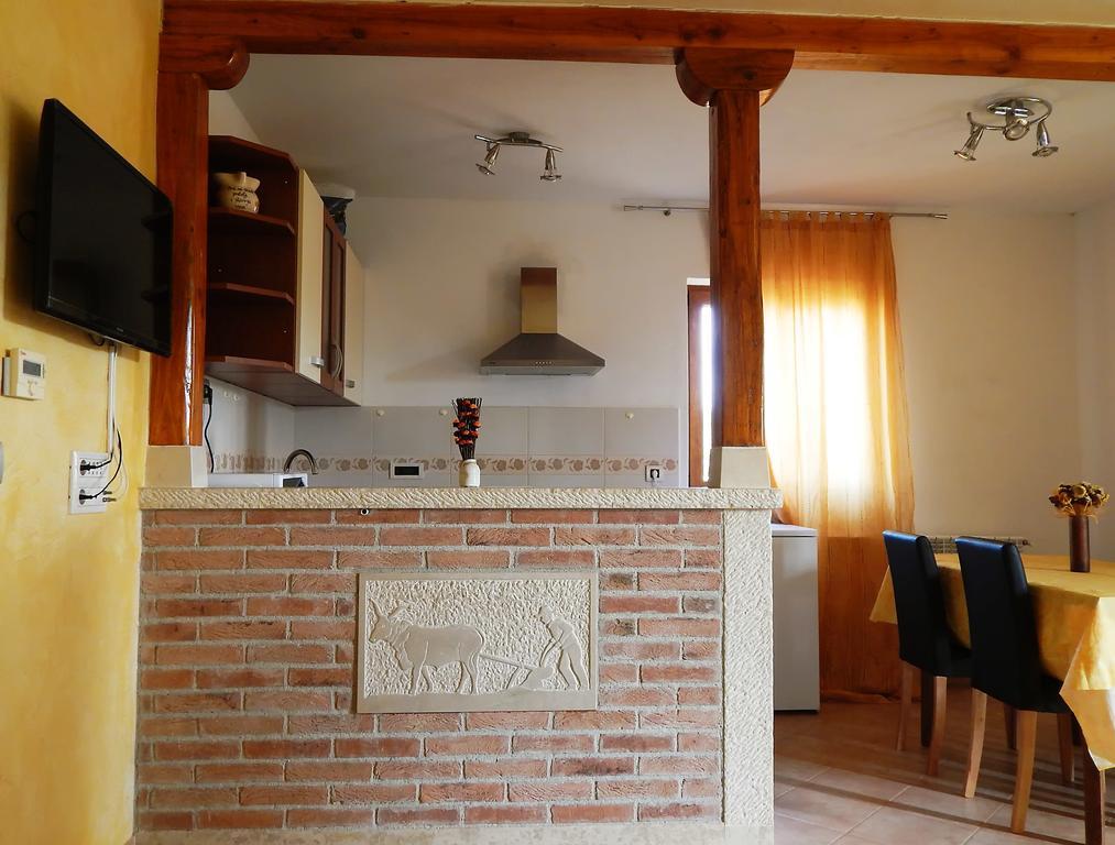 Apartment Karmen Poreč Exterior foto